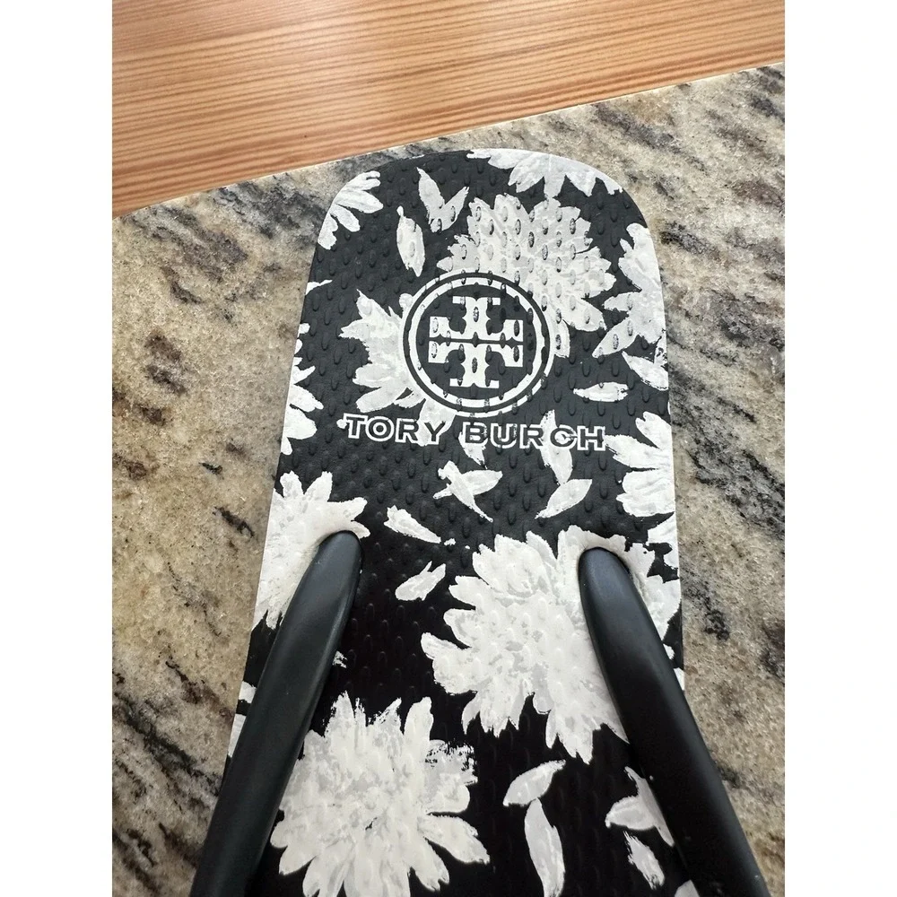Tory Burch,  Navy Blue And White Floral Pattern Thing/flip Flop Zzndals